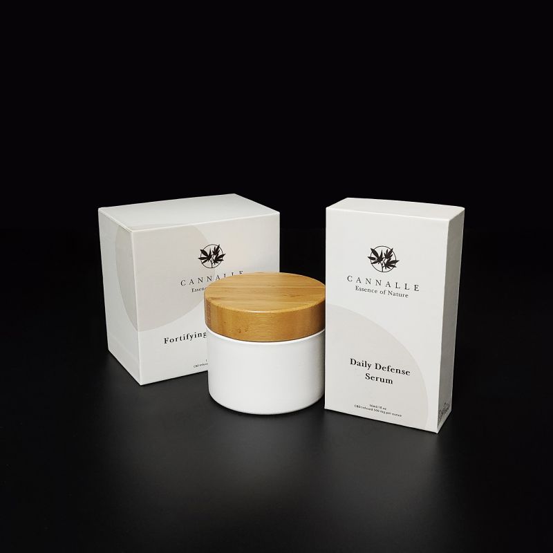 Box regalo per profumi rigidi logo in foglio d'oro con vassoio in schiuma EVA e finitura premium HP017